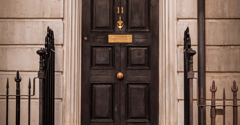 Steel vs Fiberglass Doors: Choosing the Right Entry Door for Your Home